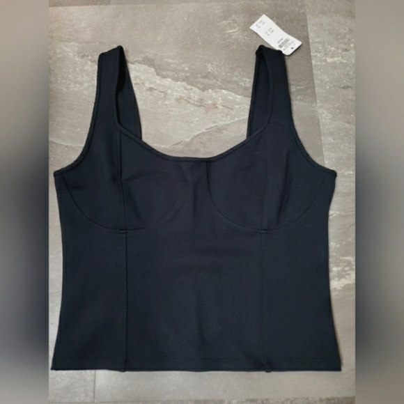 NWT Bustier Crop Top Abercrombie & Fitch  women size M. Sleeveless. Pull On. - Picture 1 of 8